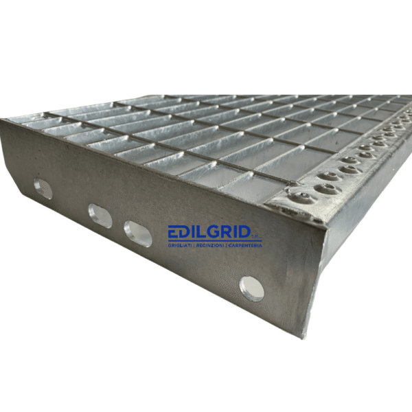 Gradino in acciaio zincato per scale, struttura in grigliato